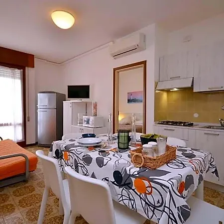 Spacious For Up To 7 Guests With Balcony By Beahost 3*
